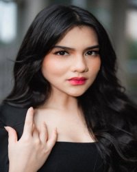Davina Karamoy