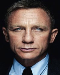 Daniel Craig