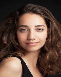 Özge Özacar